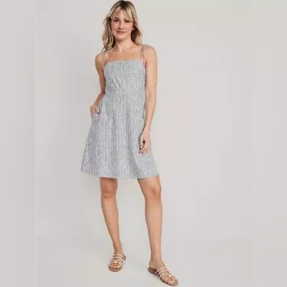 Old Navy Blue Striped Fit & Flare Tie-Strap Linen-Blend Mini Dress, size M